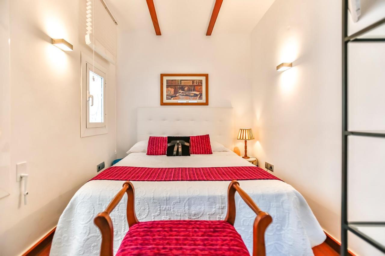 Ghat Apartments Montroig Сиджес Экстерьер фото