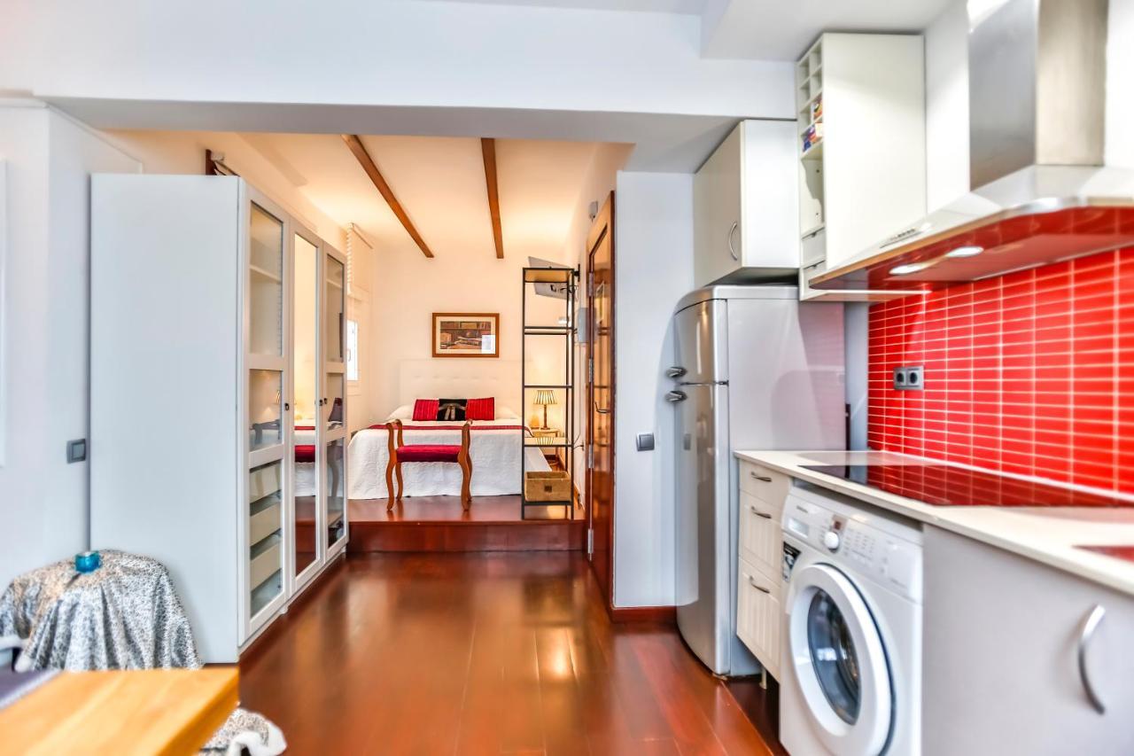 Ghat Apartments Montroig Сиджес Экстерьер фото